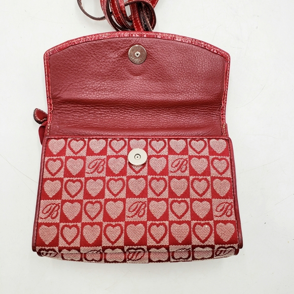 Brighton Red Heart Canvas Leather Crossbody Carry All Wallet Bag Tri Fold - Picture 6 of 16
